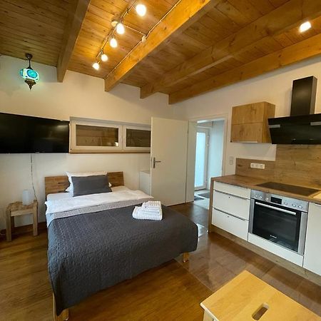 Ferienwohnung Im Stadtzentrum Von Bernau - Komfortable Wohnung Mit 2 Zimmern, Bad, Spuelmaschine, Waschmaschine, Komplette Kueche, Wlan, Terrasse, Ruhige Lage Bernau bei Berlin Exterior photo