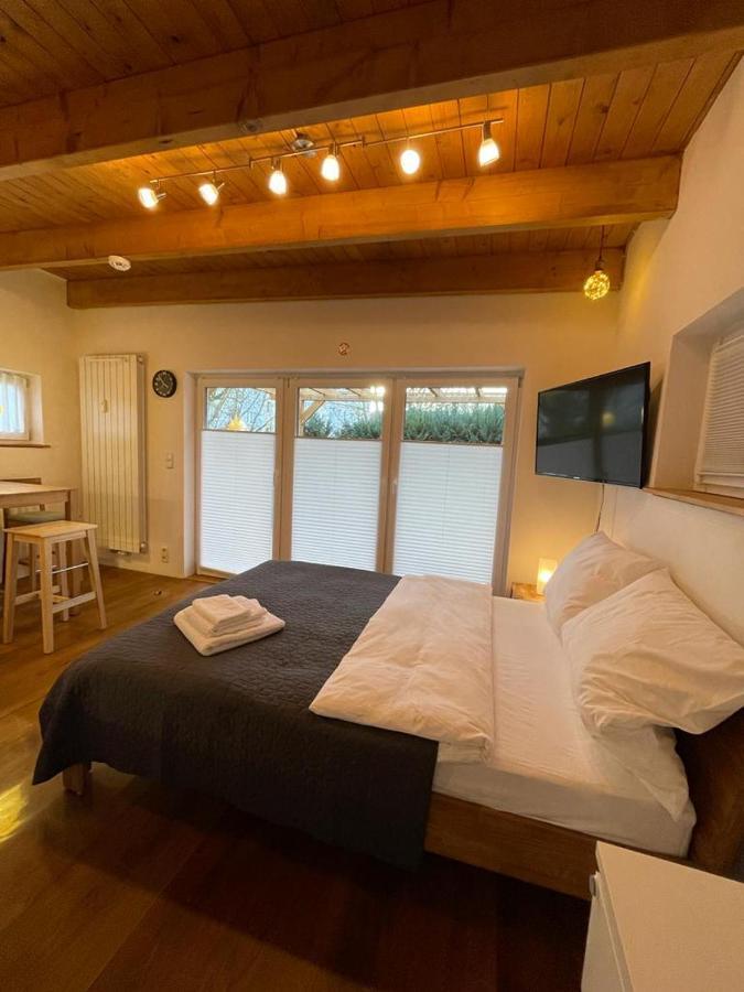 Ferienwohnung Im Stadtzentrum Von Bernau - Komfortable Wohnung Mit 2 Zimmern, Bad, Spuelmaschine, Waschmaschine, Komplette Kueche, Wlan, Terrasse, Ruhige Lage Bernau bei Berlin Exterior photo