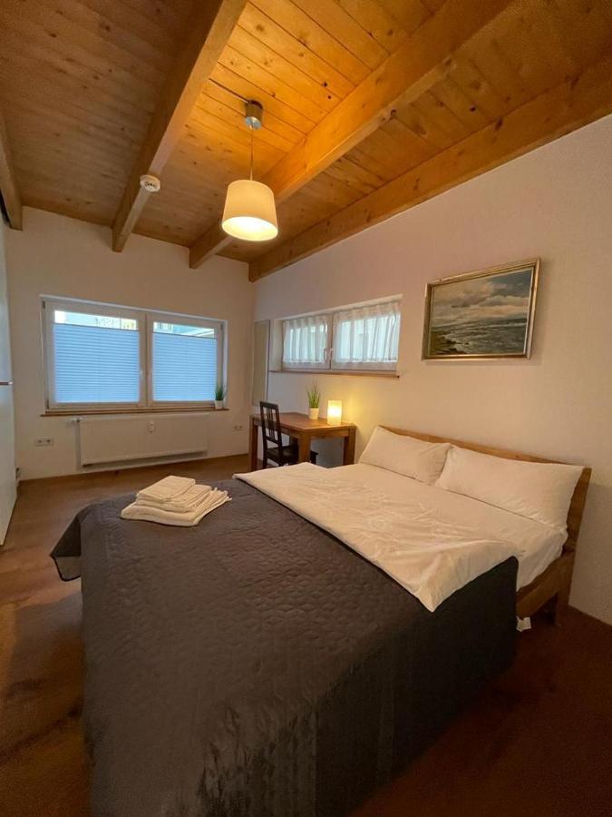 Ferienwohnung Im Stadtzentrum Von Bernau - Komfortable Wohnung Mit 2 Zimmern, Bad, Spuelmaschine, Waschmaschine, Komplette Kueche, Wlan, Terrasse, Ruhige Lage Bernau bei Berlin Exterior photo