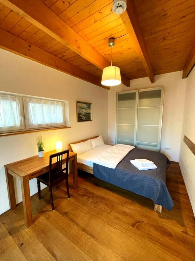 Ferienwohnung Im Stadtzentrum Von Bernau - Komfortable Wohnung Mit 2 Zimmern, Bad, Spuelmaschine, Waschmaschine, Komplette Kueche, Wlan, Terrasse, Ruhige Lage Bernau bei Berlin Exterior photo